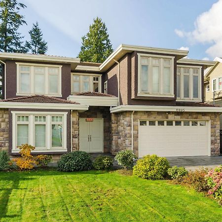 Imperial House Bed & Breakfast Burnaby Dış mekan fotoğraf
