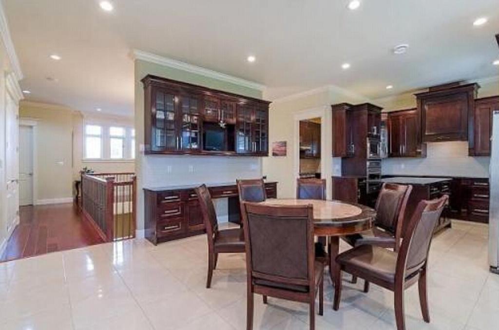 Imperial House Bed & Breakfast Burnaby Dış mekan fotoğraf